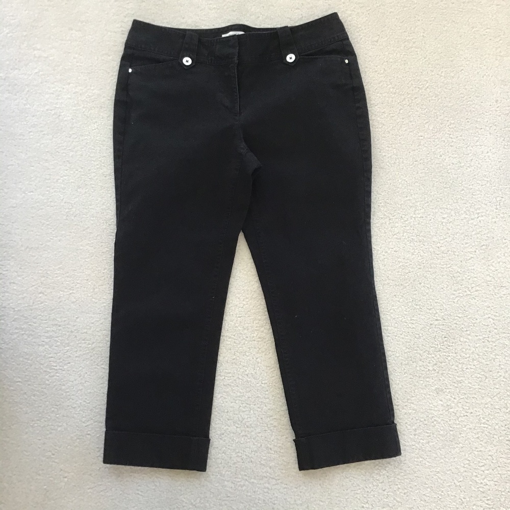 WHBM BLACK CROP LEG PANTS SIZE 6